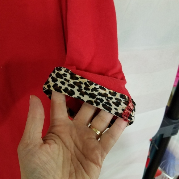 Sunshine Red & Leopard Cuff Top Large - Picture 2 of 7